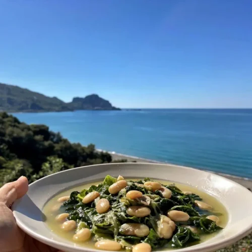 Fagioli e scarola alla campana leggera