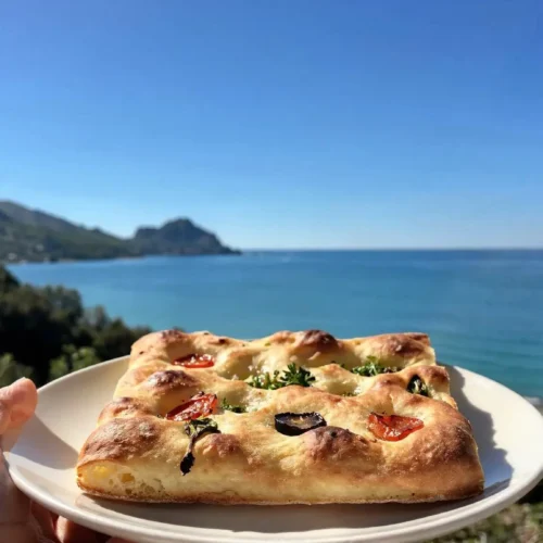 Focaccia fit integrale con pomodorini, olive e rosmarino
