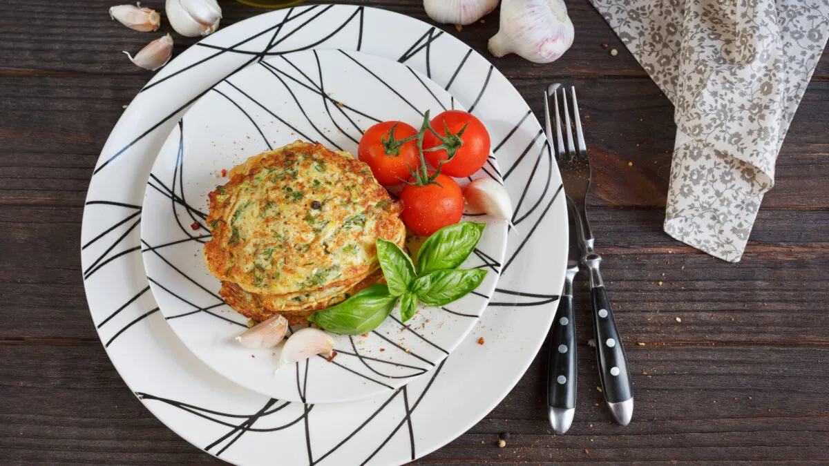 burger di minestrone light low carb cotti al forno con insalata fresca