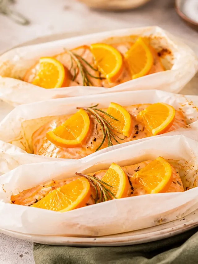 Salmone al cartoccio con arancia, rosmarino e finocchio