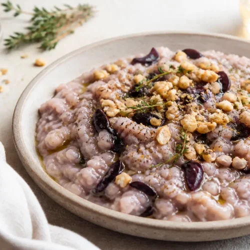 Risotto al radicchio e robiola con noci