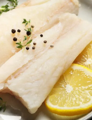Filetti di merluzzo con limone ed erbe aromatiche